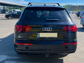 Audi Q7 foto 8