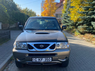 Nissan Terrano foto 4