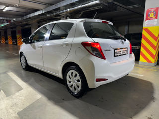 Toyota Yaris foto 4