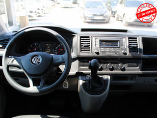 Volkswagen Caravelle foto 8