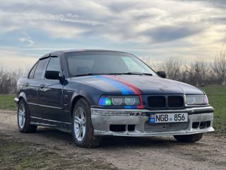 BMW 3 Series foto 5