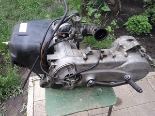 Motor aprilia sr 125cm cubi / motor rotax 150 cm cubi