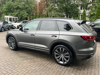 Volkswagen Touareg foto 3