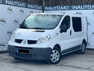 Renault Trafic 6 locuri foto 1