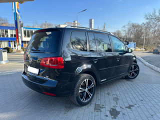 Volkswagen Touran foto 4