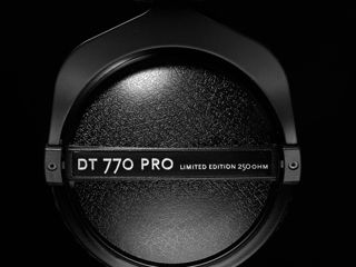 Beyerdynamic DT 770 pro 250 ohm "Limited Black edition"