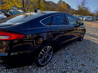 Ford Fusion foto 8