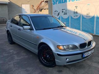 BMW 3 Series foto 1