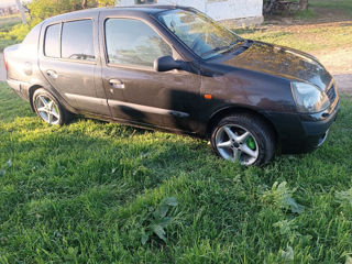 Renault Clio Symbol