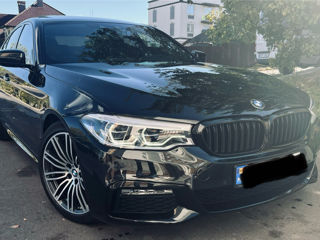 BMW 5 Series foto 10