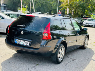 Renault Megane foto 6