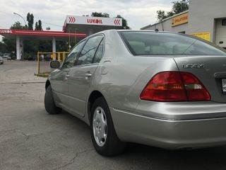 Lexus LS Series foto 3