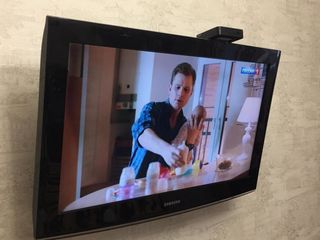 Установка телевизоров на стену. Fixarea televizorului pe perete. Suport de perete pentru televizor. foto 2