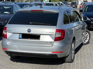 Skoda Superb foto 3