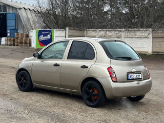 Nissan Micra foto 5