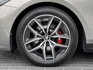 BMW 5 Series foto 4