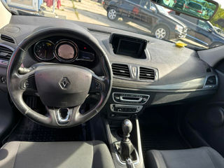 Renault Megane foto 2