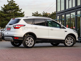 Ford Kuga foto 2