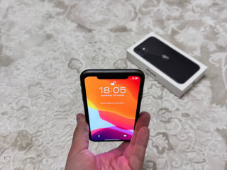 iPhone 11 64GB Black foto 4