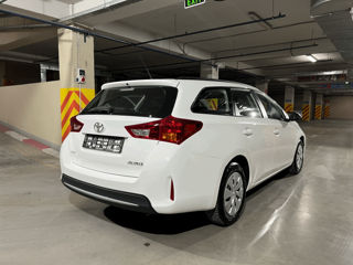 Toyota Auris foto 4