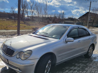 Mercedes C Class foto 6