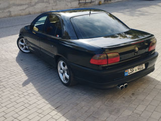 Opel Omega foto 2