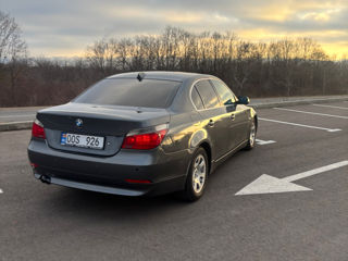 BMW 5 Series foto 4