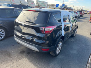 Ford Escape foto 3