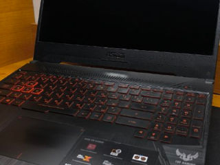 Asus TUF Gaming FX505 foto 2