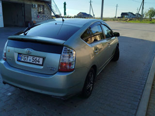 Toyota Prius foto 8