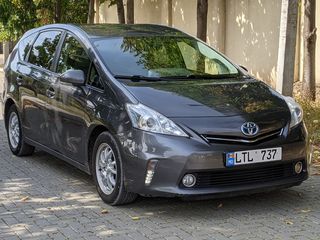 Toyota Prius + foto 3