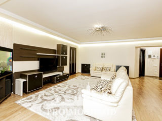 Apartament cu 3 camere, 140 m², Botanica, Chișinău foto 2