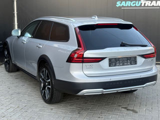 Volvo V90 Cross Country foto 5