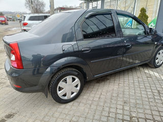 Dacia Logan foto 3