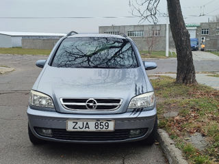 Opel Zafira foto 8