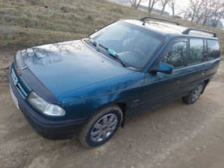 Opel Astra foto 2