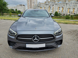 Mercedes E-Class foto 2