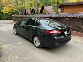 Ford Fusion foto 7