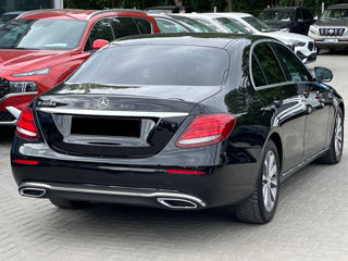 Mercedes E-Class foto 3