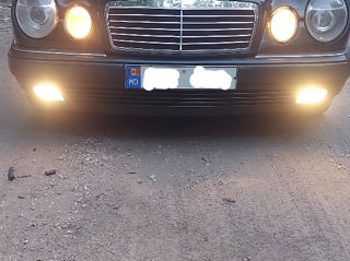 Mercedes E-Class foto 6
