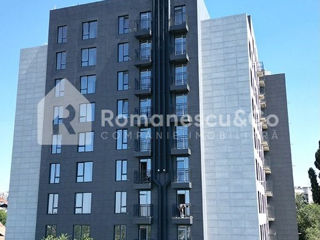 Apartament cu 2 camere, 65 m², Botanica, Chișinău foto 2