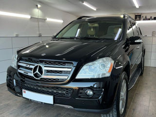 Mercedes GL-Class foto 2