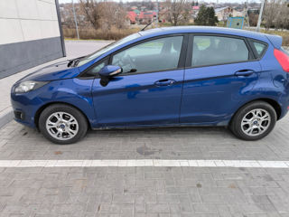 Ford Fiesta foto 6