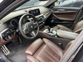 BMW 5 Series foto 7