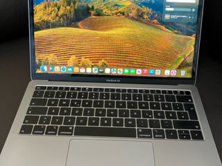 MacBook Air 2019 i5 8/256 gb фото 2