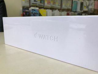 Apple Watch Series 4  40mm Gold Aluminum  В наличии! foto 3