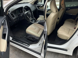 Volvo XC60 foto 10