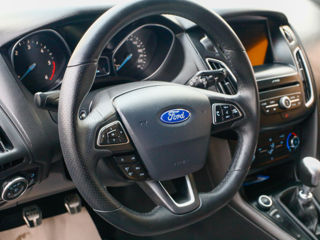 Ford Focus foto 10