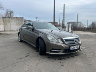 Mercedes E-Class foto 2