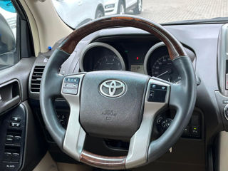 Toyota Land Cruiser Prado фото 8